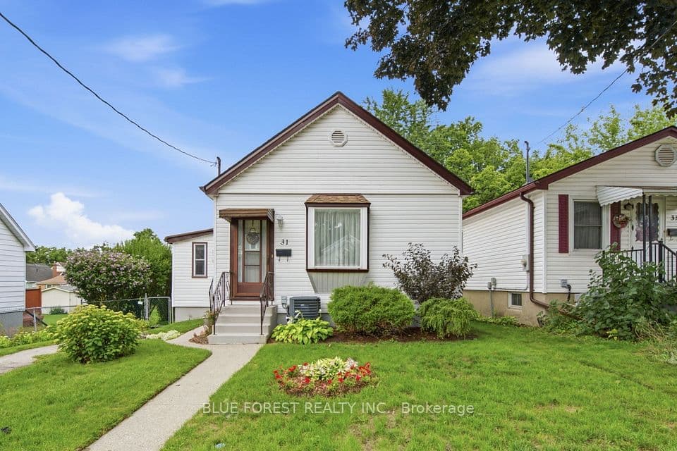 31 Barker Street, London East, ON N5Y 1X5 – main photo