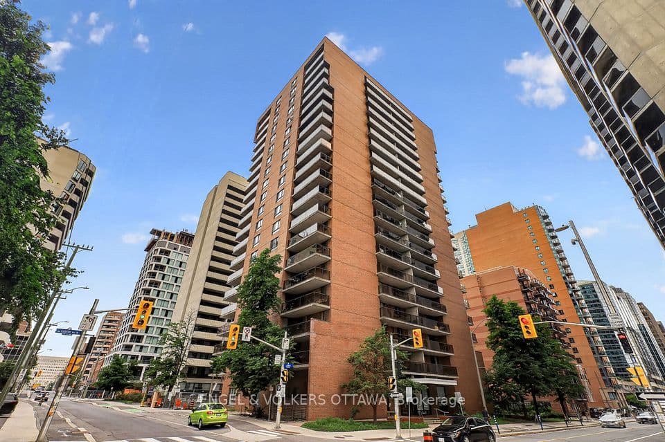 475 Laurier Avenue W 1007, Ottawa Centre, ON K1R 7X1 – main photo