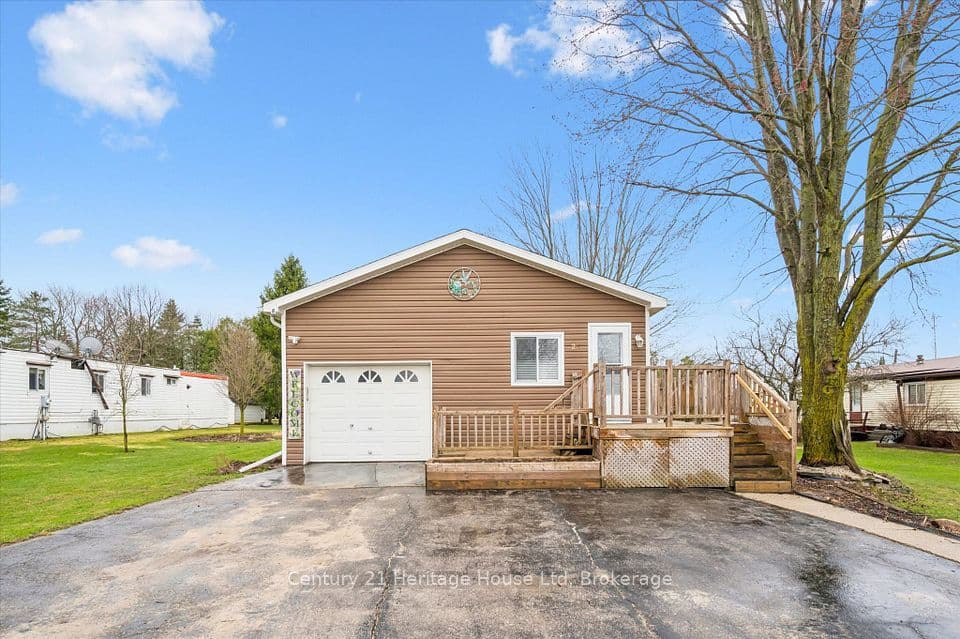 25 Fourth Avenue, Wellington North, ON N0G 2K0 – main photo