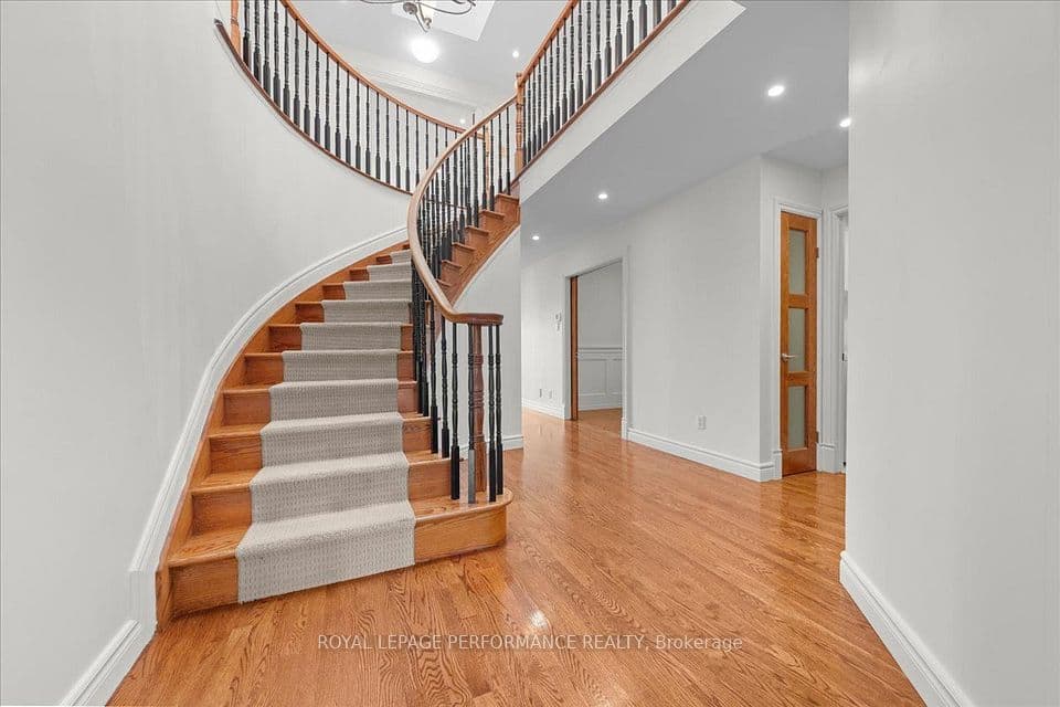 4 Wellsmere Court, Country Place - Pineglen - Crestview and Area, ON K2E 8C2 – photo 3