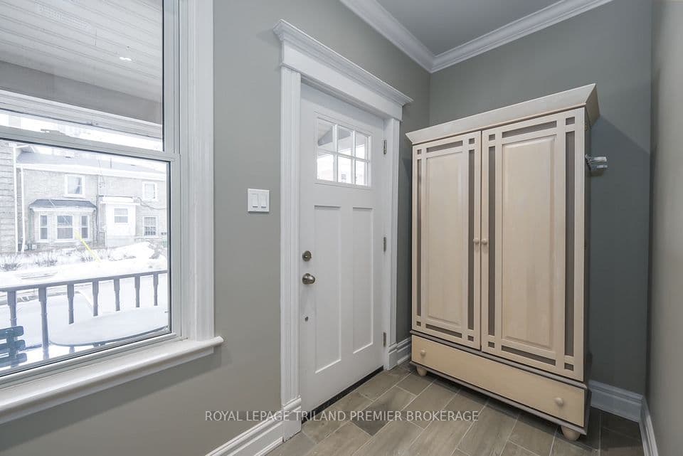 100 Central Avenue, London East, ON N6A 1M4 – photo 2