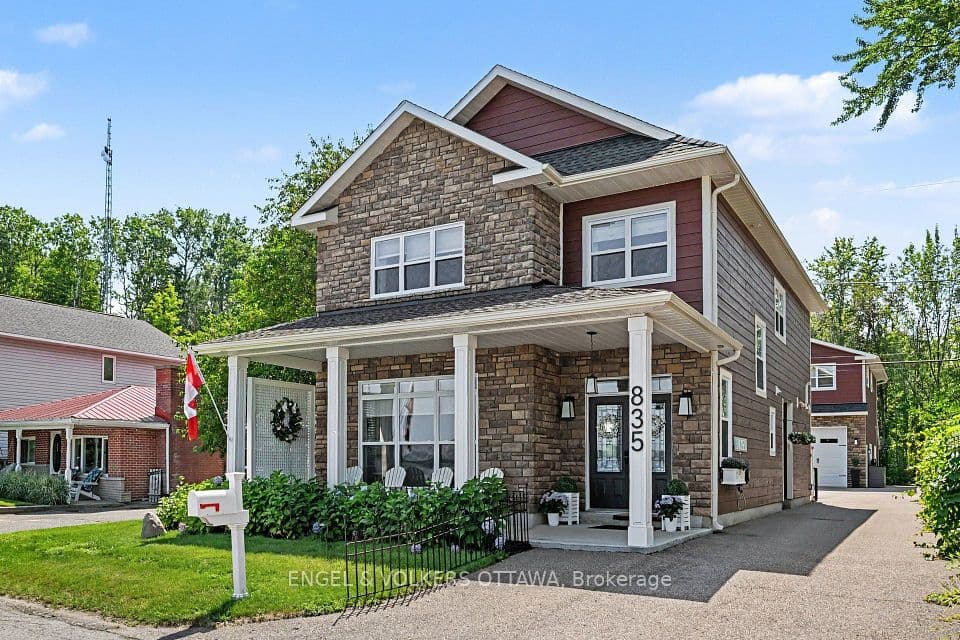 835 Archibald Street, McNab/Braeside, ON K0A 1G0 – main photo