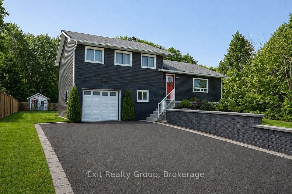 640 Victoria Street N, Tweed, ON K0K 3J0 – main photo