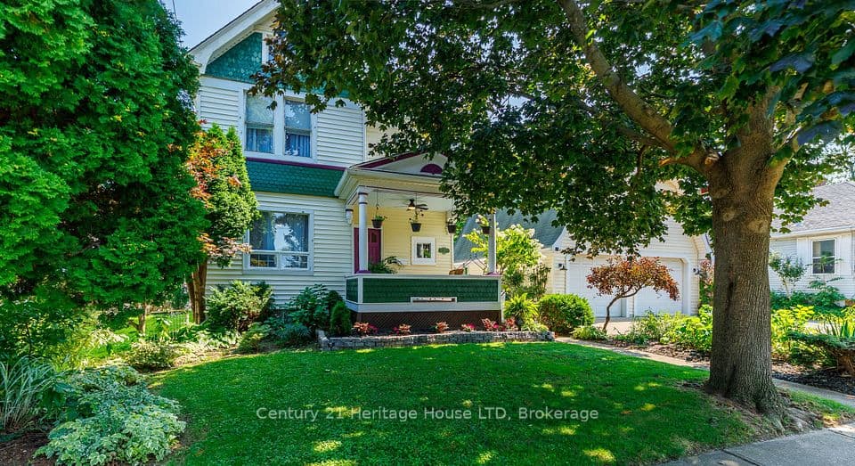 34 Henry Street, St. Catharines, ON L2R 5T6 – main photo