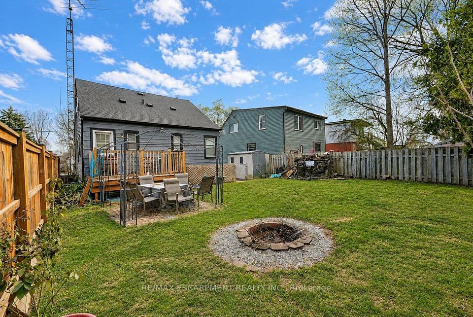 85 Grass Avenue, St. Catharines, ON L2R 1T2 – photo 2