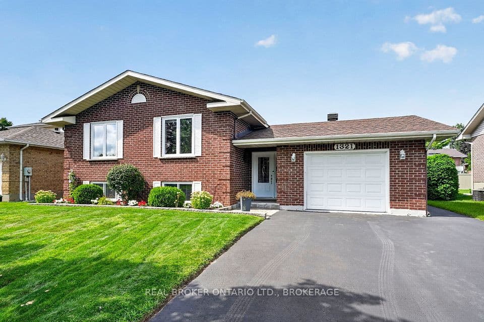 1321 Stormont Drive, Cornwall, ON K6H 6Y3 – main photo