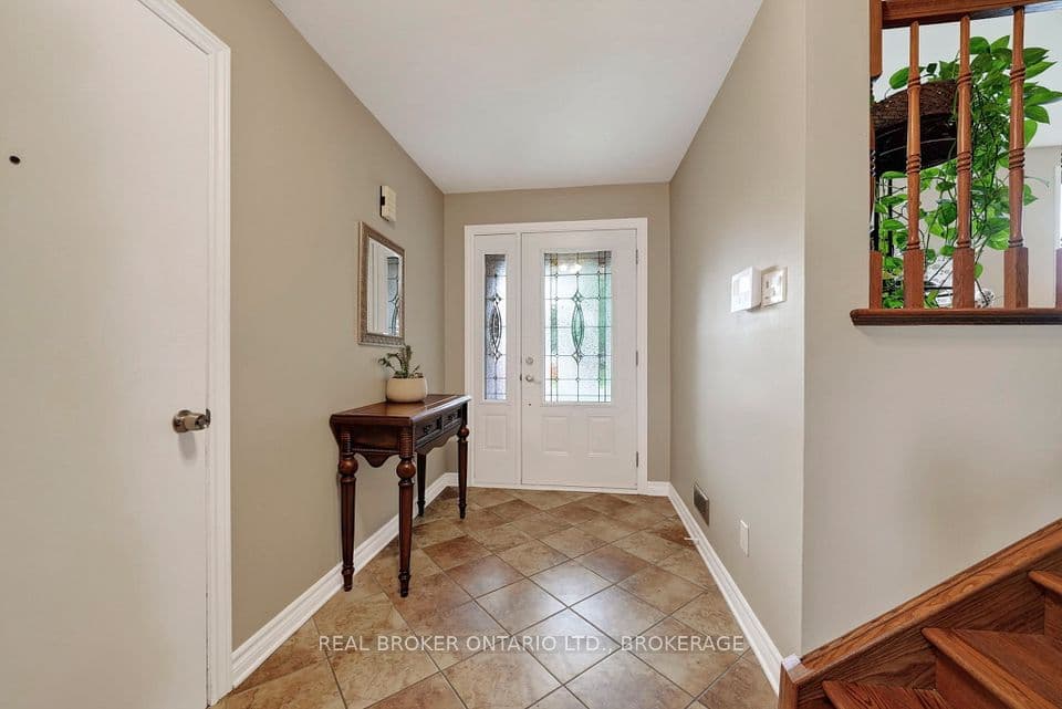 1321 Stormont Drive, Cornwall, ON K6H 6Y3 – photo 3