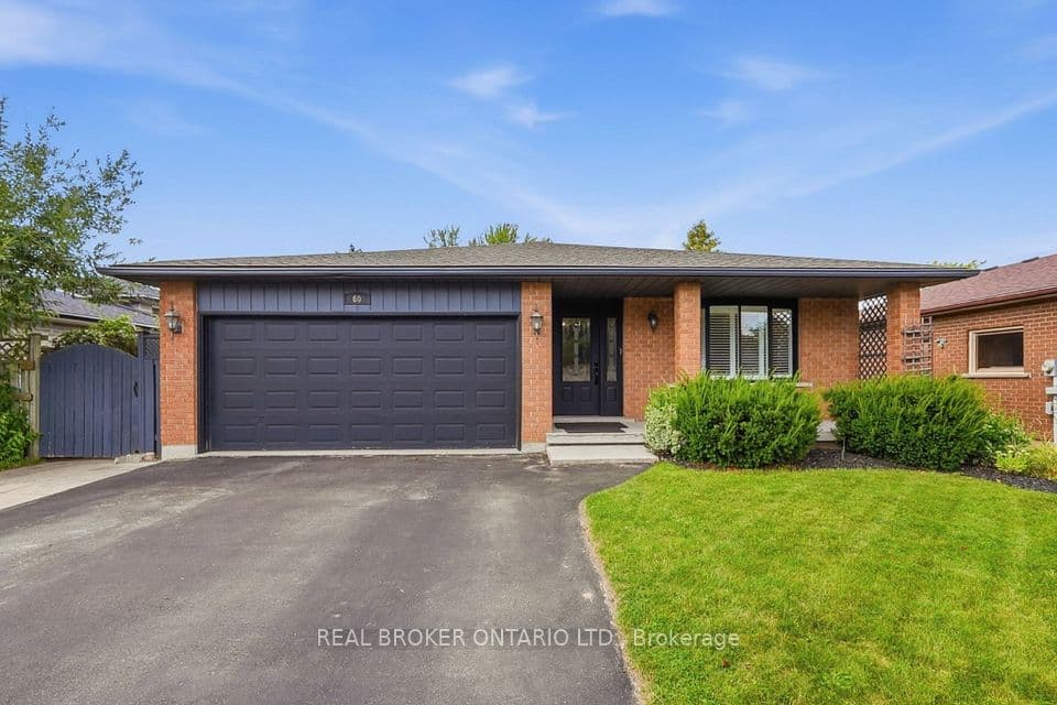 60 Ebydale Drive, Kitchener, ON N2A 3N8 – main photo