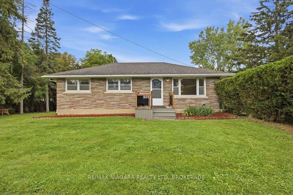 557 Mississagua Street, Niagara-on-the-Lake, ON L0S 1J0 – photo 3