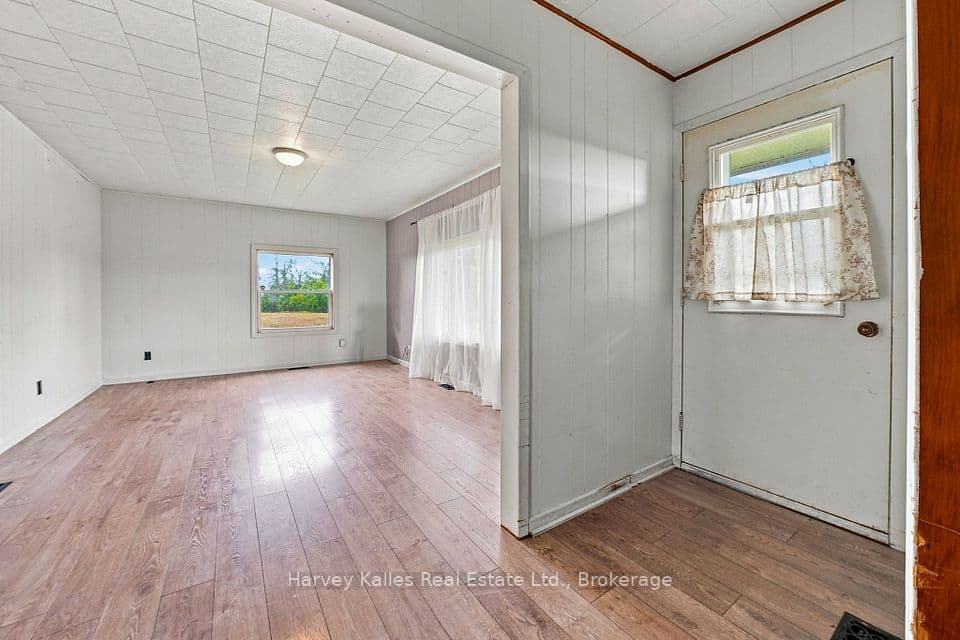 147 Caughey Road, Prince Edward County, ON K0K 1W0 – photo 3