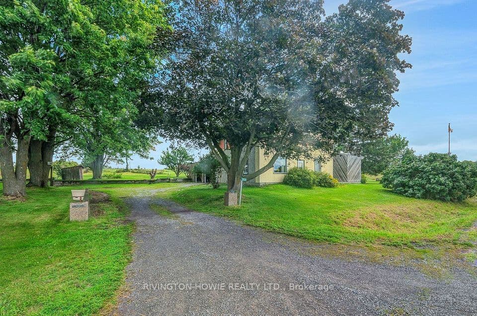 2630 Upper Dwyer Hill Road, Carp - Huntley Ward, ON K0A 1L0 – main photo