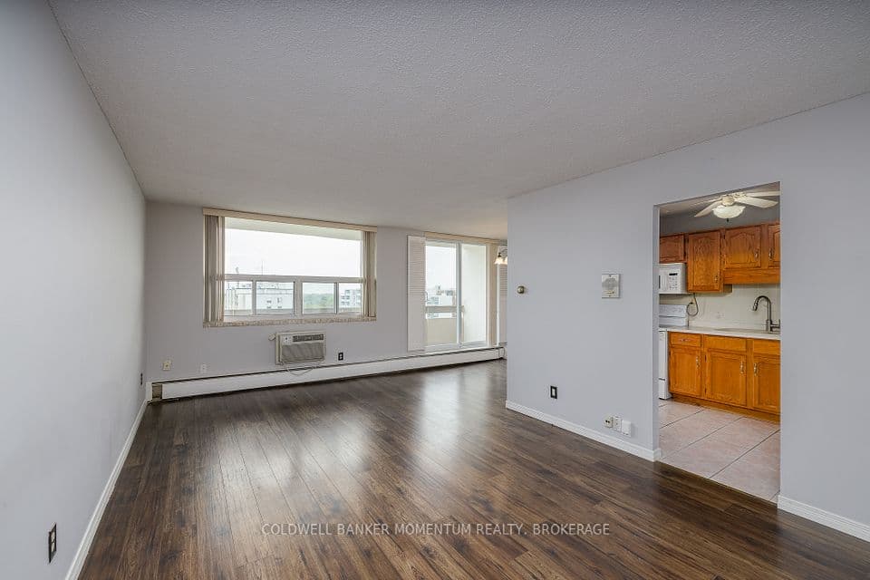365 Geneva Street 1002, St. Catharines, ON L2N 5S7 – photo 3
