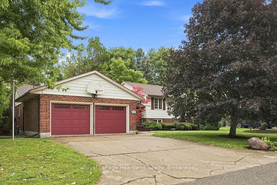 595 Inkerman Street W, North Perth, ON N4W 1C7 – photo 2