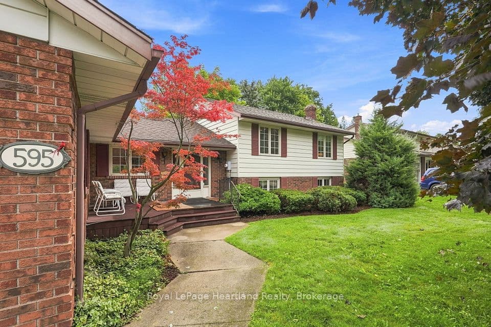 595 Inkerman Street W, North Perth, ON N4W 1C7 – photo 3