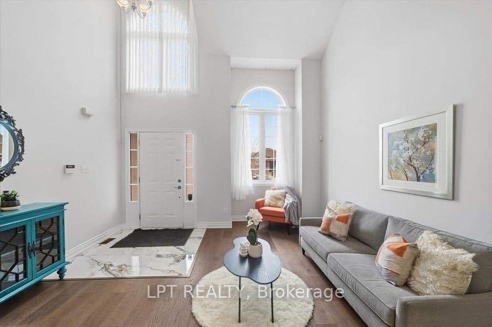 48 Nashville Circle, Hamilton, ON L8G 5H2 – photo 2