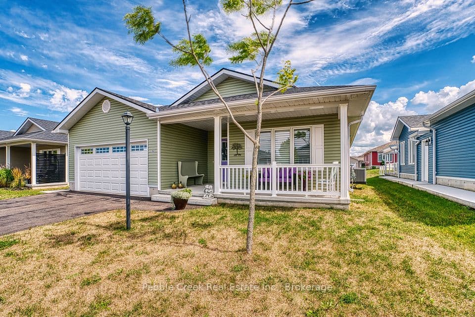 252 Lake Breeze Drive, Ashfield-Colborne-Wawanosh, ON N7A 0B9 – main photo
