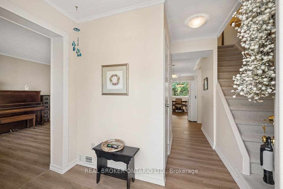 30 Green Valley Drive 114, Kitchener, ON N2P 1G8 – photo 3