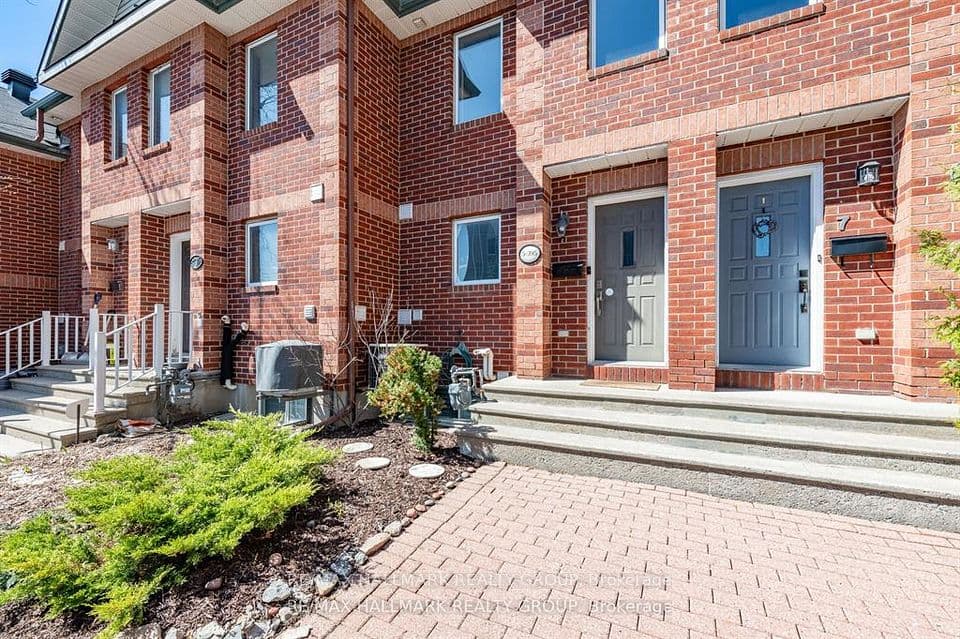 395 Bell Street S #5, Dows Lake - Civic Hospital and Area, ON K1S 4K5 – photo 2