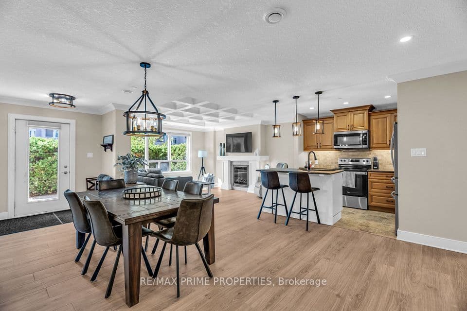 320 SUGARCREEK Trail S 110, London North, ON N6H 0G3 – main photo