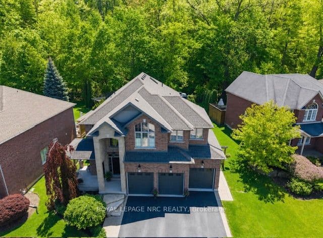 27 Bell Avenue, Grimsby, ON L3M 1B2 – main photo