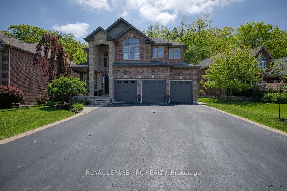 27 Bell Avenue, Grimsby, ON L3M 1B2 – photo 3