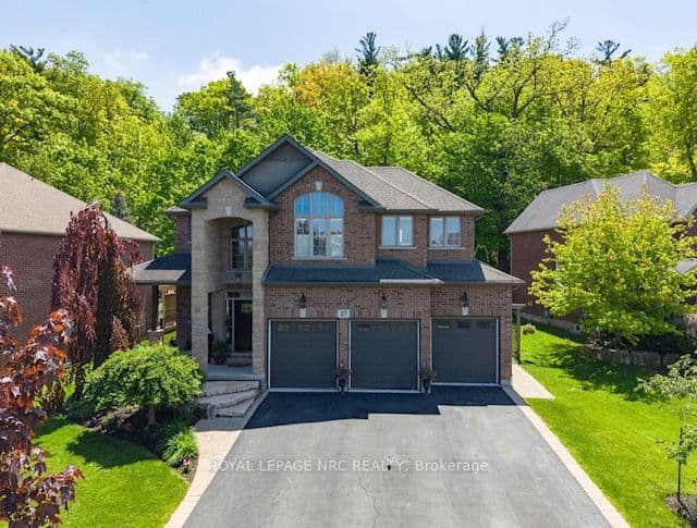 27 Bell Avenue, Grimsby, ON L3M 1B2 – photo 2