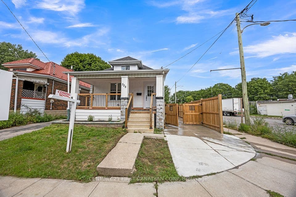 328 Oakland Avenue, London East, ON N5W 4J6 – photo 2