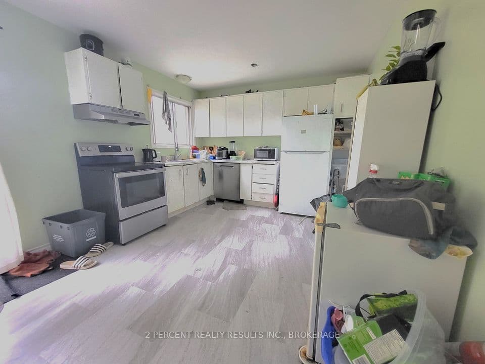 928 Oakview Avenue, Kingston, ON K7M 6V6 – photo 3