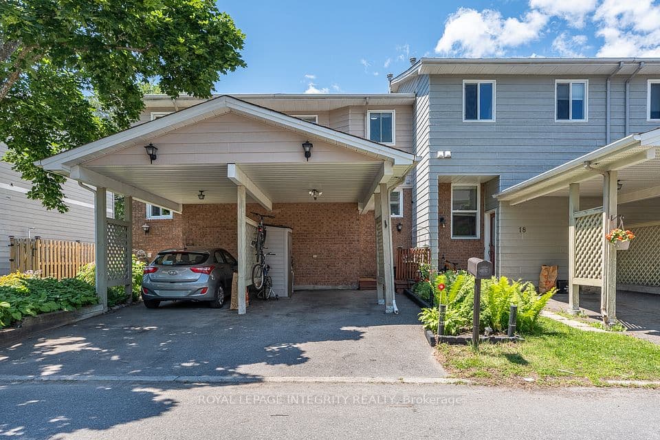 16 Stamford Private, Hunt Club - South Keys and Area, ON K1T 3J1 – main photo