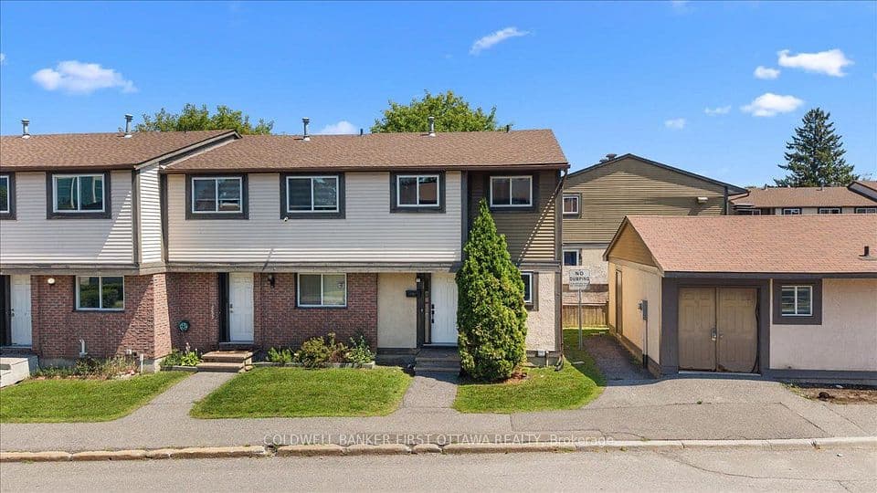2701 PIMLICO Crescent, Blossom Park - Airport and Area, ON K1T 2A7 – main photo