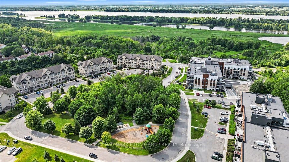 10 Prestige Circle 7, Orleans - Cumberland and Area, ON K4A 0W9 – photo 2