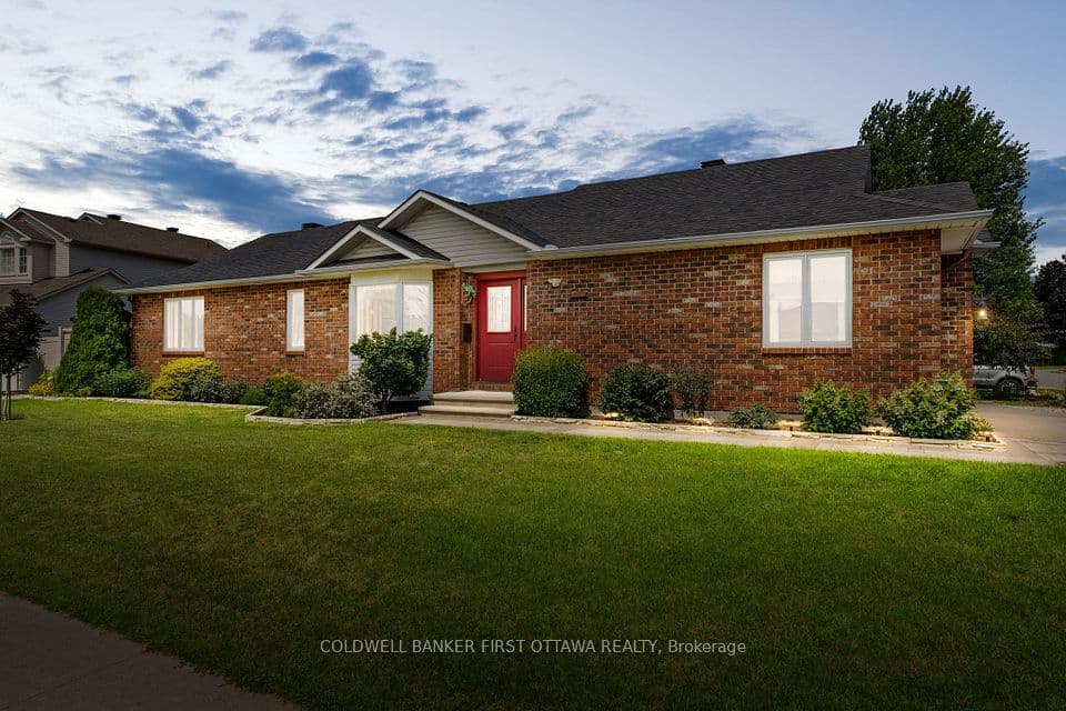 1170 Ambercrest Street, Cyrville - Carson Grove - Pineview, ON K1J 1B2 – main photo
