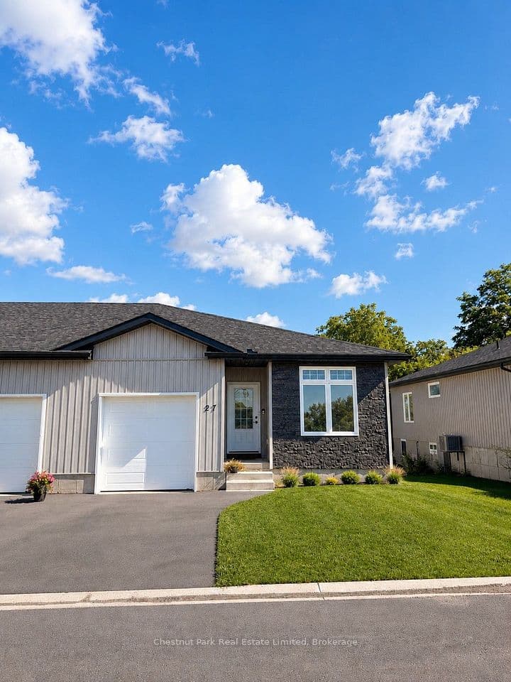 27 Dayton Court, Prince Edward County, ON K0K 2T0 – photo 2