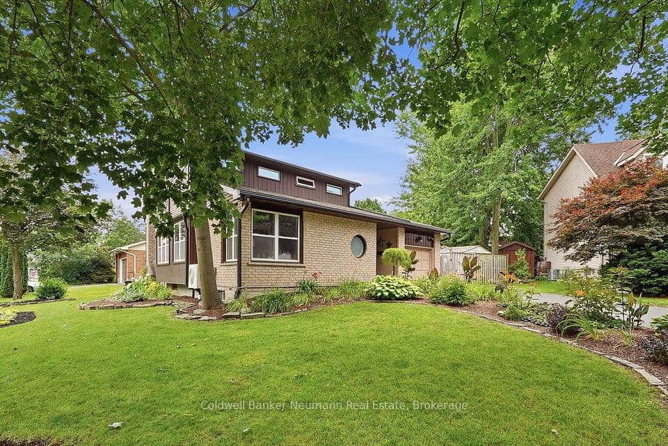 8 Pickwick Place, Guelph, ON N1H 7V8 – photo 2