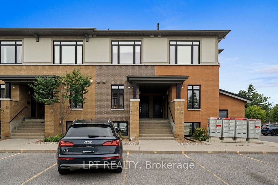 21 Bergeron Private, Orleans - Convent Glen and Area, ON K1C 0C2 – photo 2