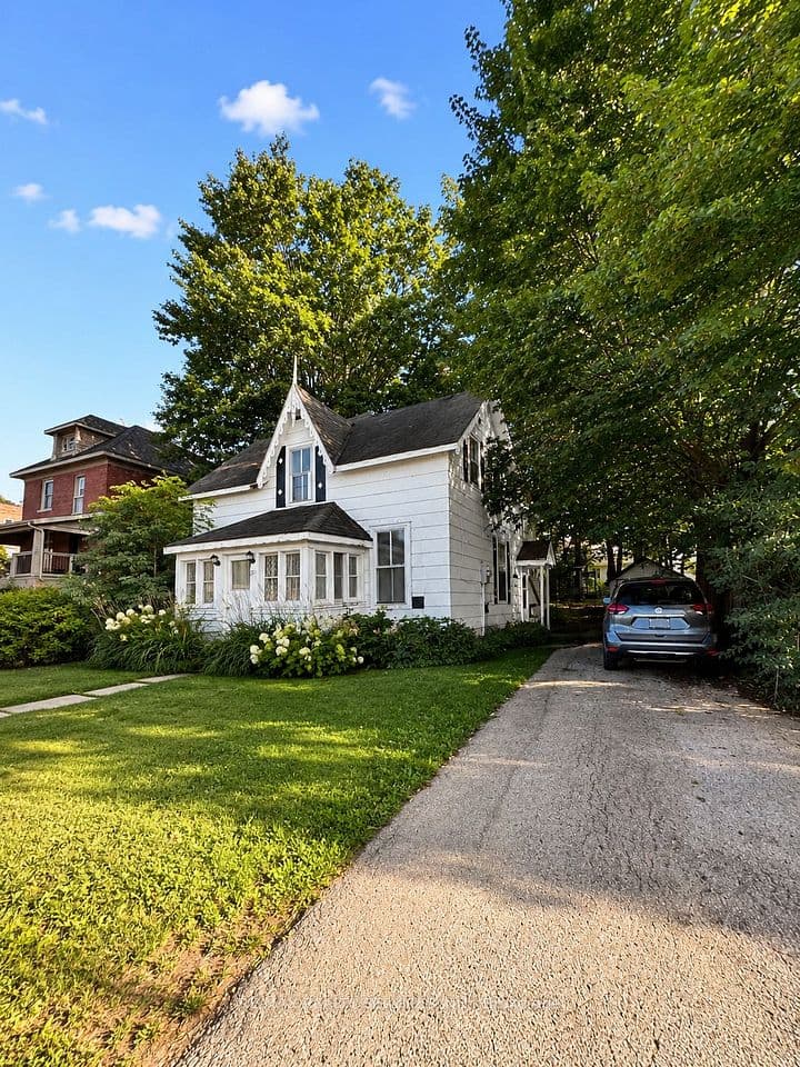 787 10th Street E, Owen Sound, ON N4K 1T2 – photo 2