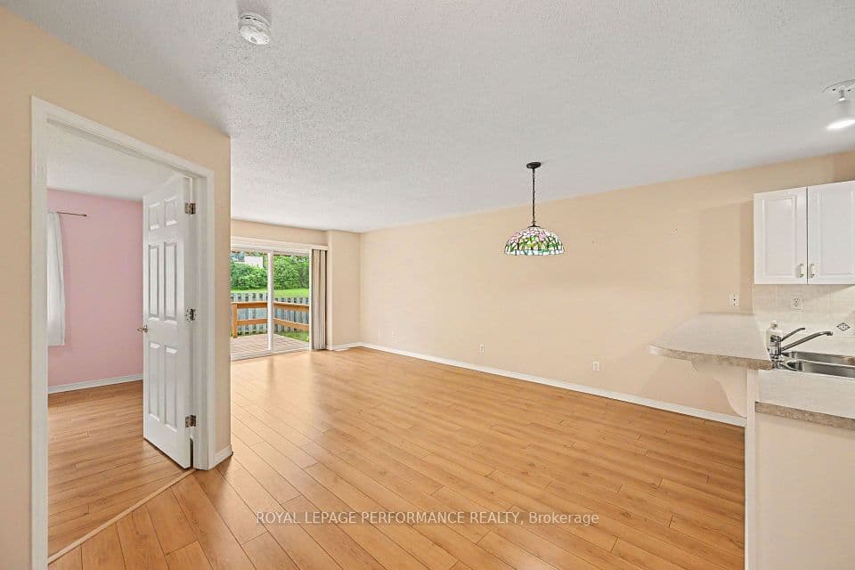 18 Daphne Crescent, Stittsville - Munster - Richmond, ON K2S 1Y1 – photo 3