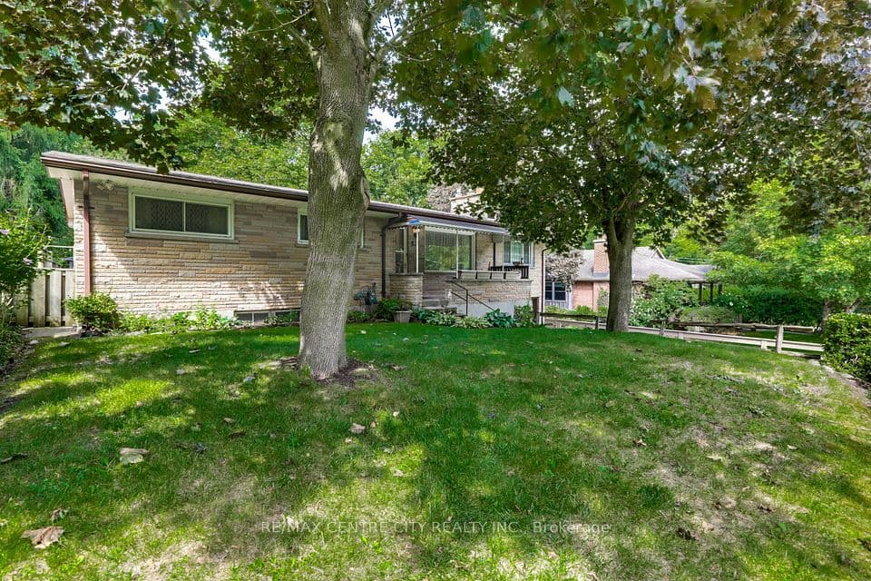 223 Halls Mill Road, London South, ON N6K 2L3 – photo 3