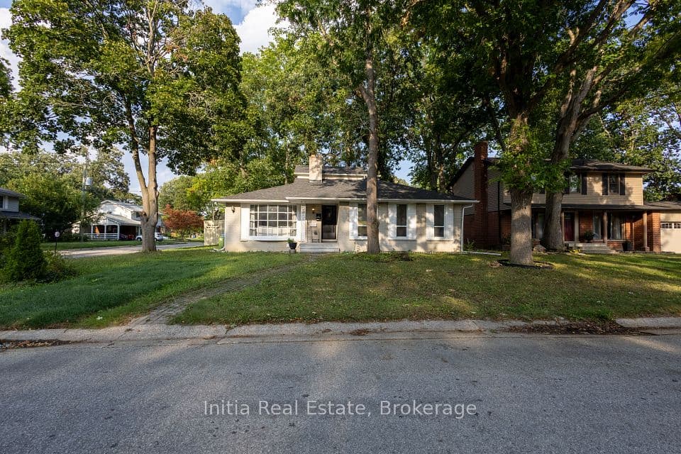 3400 St Patrick's Drive, Windsor, ON N9E 3H4 – photo 3