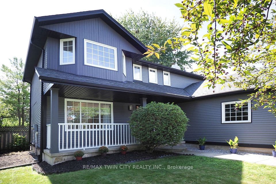 324 Cooper Street, Cambridge, ON N3C 3X8 – main photo
