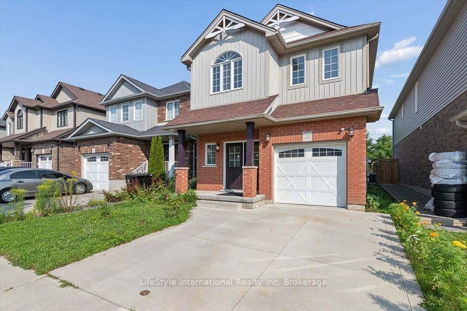 242 Moorlands Crescent, Kitchener, ON N2P 0C4 – photo 2