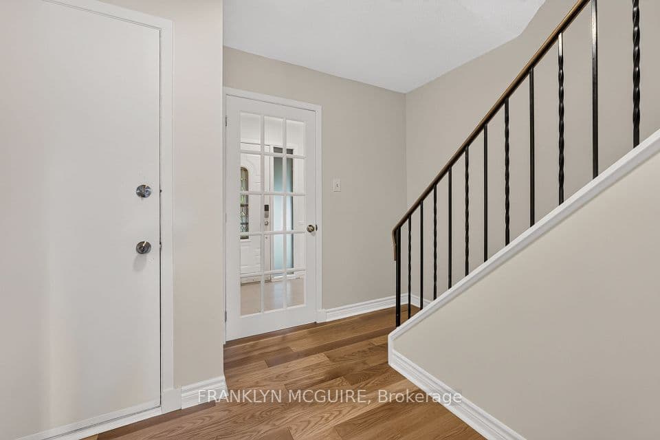 115 W Castlefrank Road W, Kanata, ON K2L 2Y1 – photo 2