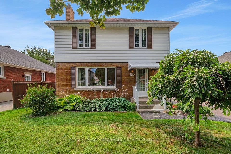 550 Wolffdale Crescent, Overbrook - Castleheights and Area, ON K1K 1N5 – main photo