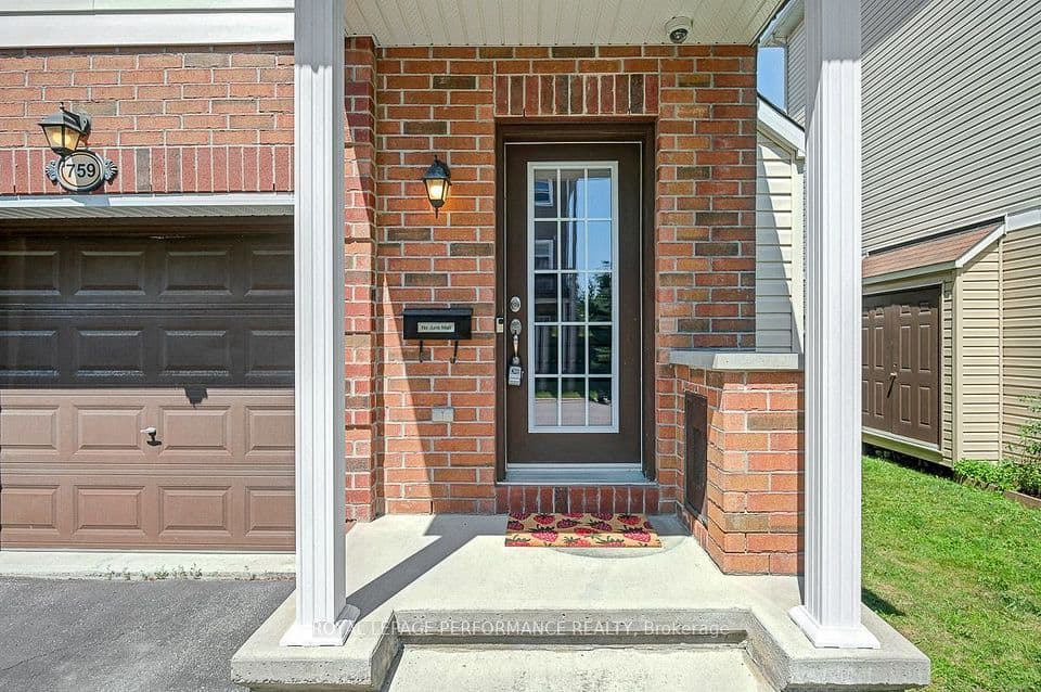 759 Sanibel Private, Bells Corners and South to Fallowfield, ON K2H 0A8 – photo 2