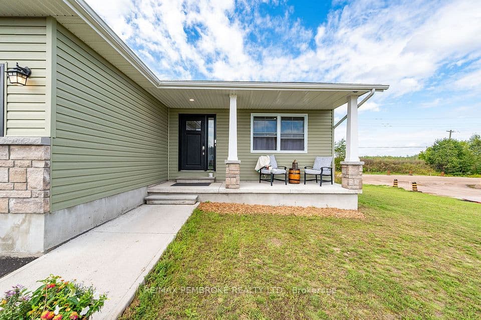 20 Terrance Drive, Petawawa, ON K8H 0G3 – photo 2