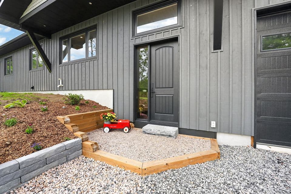 1093 Highway 141 Drive, Seguin, ON P2A 2W8 – main photo