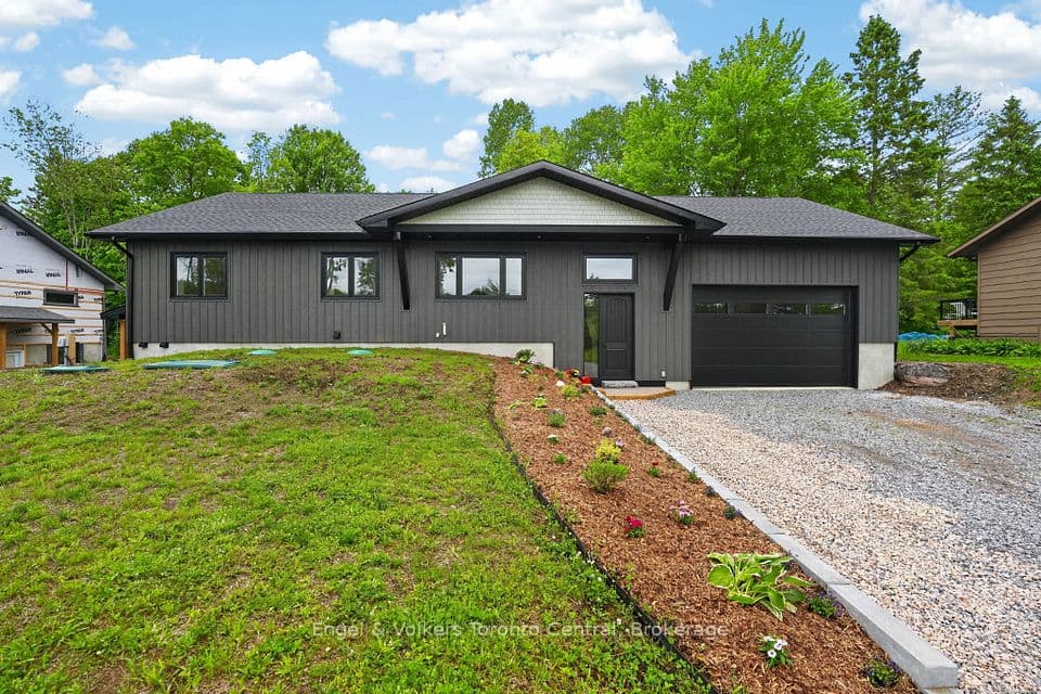 1093 Highway 141 Drive, Seguin, ON P2A 2W8 – photo 2