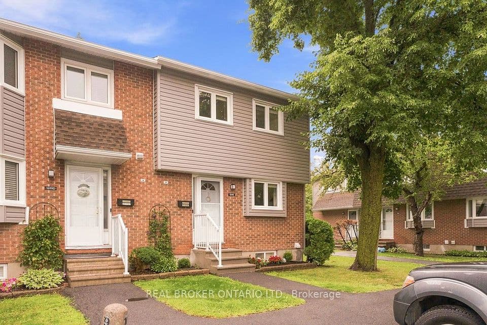1699E Lamoureux Drive, Orleans - Cumberland and Area, ON K1E 2N3 – main photo