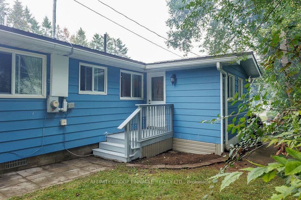 124 Cameron Drive, Kawartha Lakes, ON K0M 1G0 – photo 2