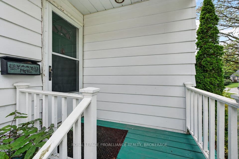364 Glengarry Road, Kingston, ON K7M 3K2 – photo 3